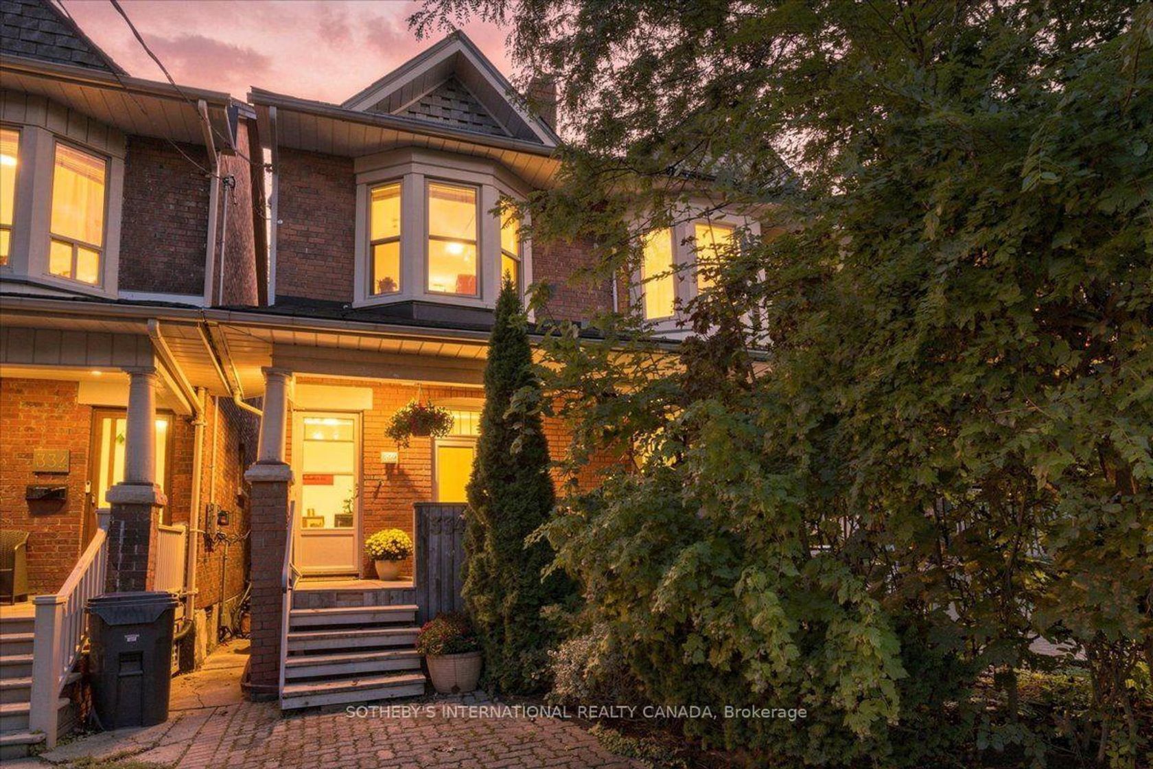 334 Albany Avenue, Casa Loma, Toronto photo number 2