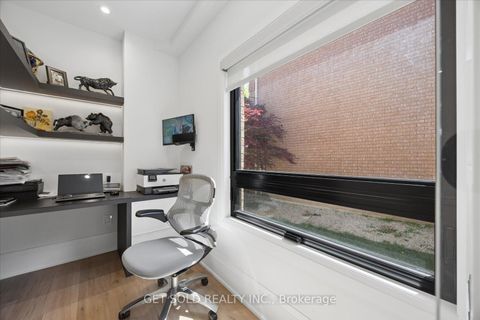 Photo 14 at 64 Spence Drive, Aurora Highlands, Aurora