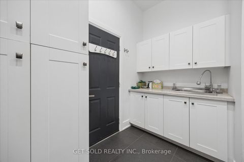Photo 18 at 64 Spence Drive, Aurora Highlands, Aurora