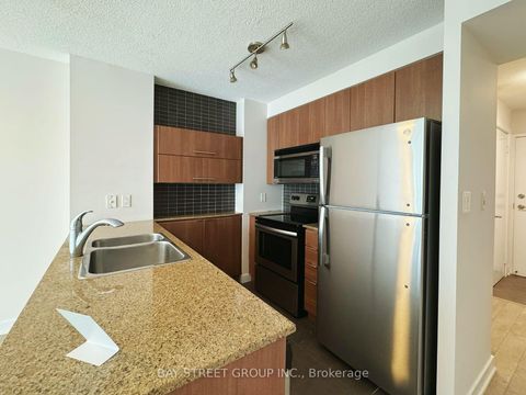 Photo 7 at 807 - 11 Brunel Court, Waterfront Communities C1, Toronto