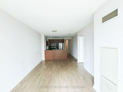 Photo 11 at 807 - 11 Brunel Court, Waterfront Communities C1, Toronto