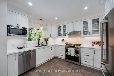 Photo 6 at 396 Jane Avenue, Northglen, Oshawa