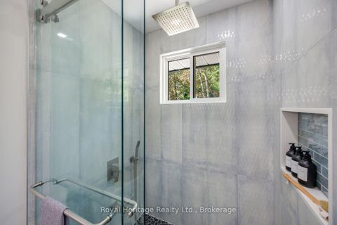 Photo 18 at 396 Jane Avenue, Northglen, Oshawa