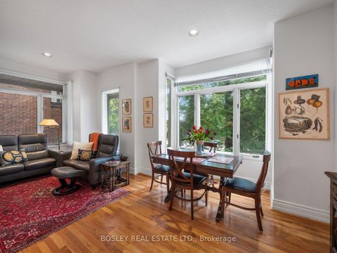 Photo 5 at 10 De Savery Crescent, Mount Pleasant West, Toronto