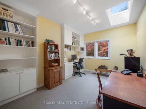 Photo 33 at 10 De Savery Crescent, Mount Pleasant West, Toronto