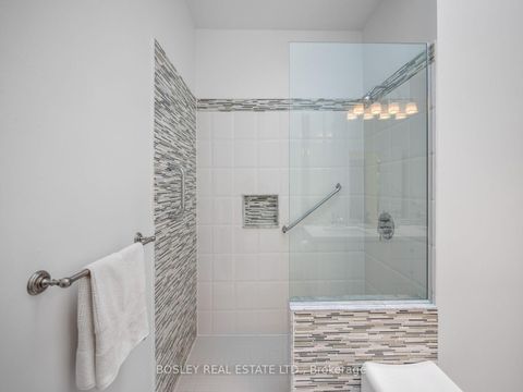 Photo 37 at 10 De Savery Crescent, Mount Pleasant West, Toronto