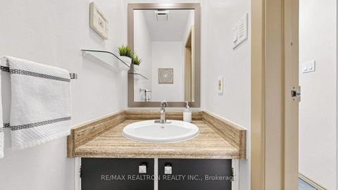 Photo 14 at 145 Campbell Avenue, Yorkhill, Vaughan