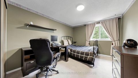 Photo 22 at 145 Campbell Avenue, Yorkhill, Vaughan