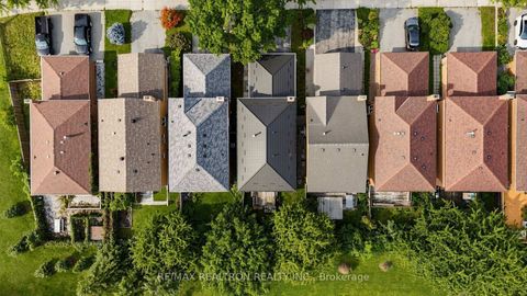 Photo 43 at 145 Campbell Avenue, Yorkhill, Vaughan