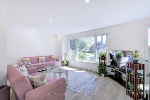 Photo 5 at 117 Marbury Crescent, Donalda, Toronto