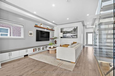 Photo 4 at 15 Nineteenth Street, New Toronto, Toronto