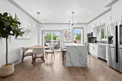 Photo 5 at 15 Nineteenth Street, New Toronto, Toronto