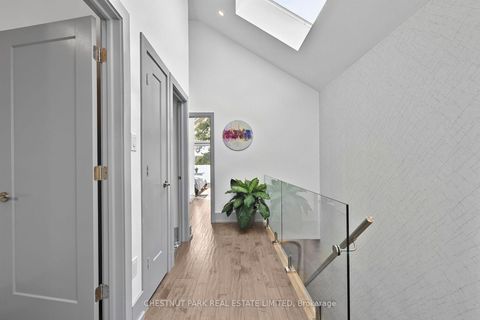 Photo 16 at 15 Nineteenth Street, New Toronto, Toronto