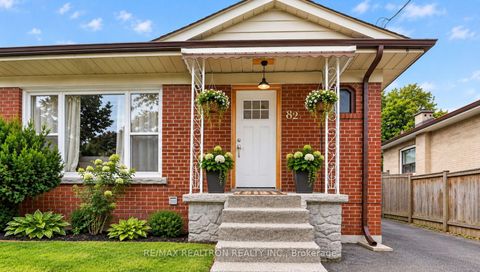 Photo 1 at 82 Ranstone Gardens, Ionview, Toronto