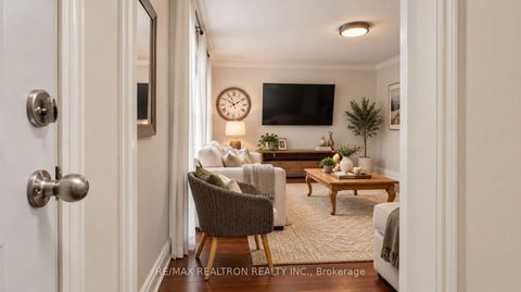 Photo 2 at 82 Ranstone Gardens, Ionview, Toronto