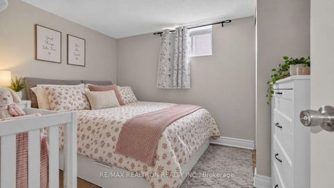 Photo 10 at 82 Ranstone Gardens, Ionview, Toronto