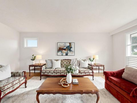 Photo 4 at 36 Joanna Drive E, Maryvale, Toronto