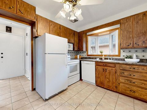 Photo 7 at 36 Joanna Drive E, Maryvale, Toronto
