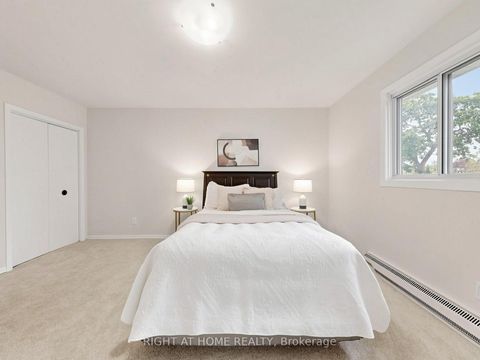 Photo 18 at 36 Joanna Drive E, Maryvale, Toronto