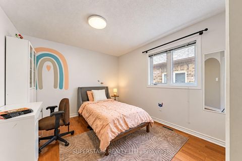 Photo 18 at 167 Humberland Drive, Oak Ridges, Richmond Hill