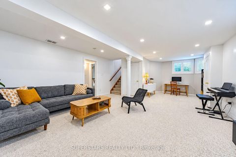 Photo 23 at 167 Humberland Drive, Oak Ridges, Richmond Hill