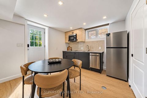 Photo 30 at 167 Humberland Drive, Oak Ridges, Richmond Hill