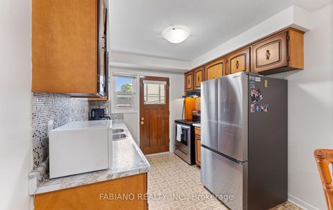 Photo 9 at 549 Gladstone Avenue, Junction, Toronto