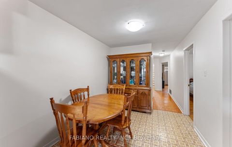 Photo 11 at 549 Gladstone Avenue, Junction, Toronto