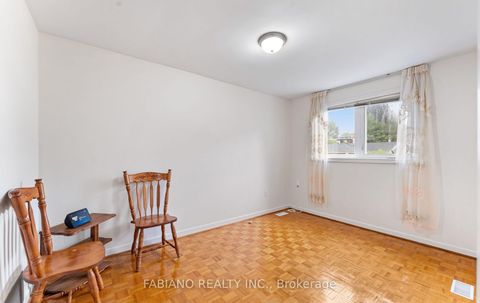 Photo 14 at 549 Gladstone Avenue, Junction, Toronto