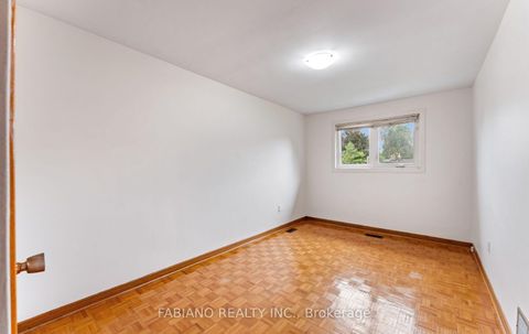Photo 15 at 549 Gladstone Avenue, Junction, Toronto