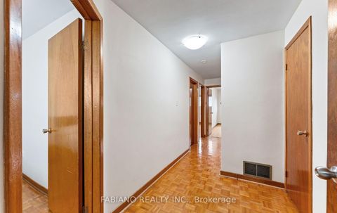 Photo 17 at 549 Gladstone Avenue, Junction, Toronto