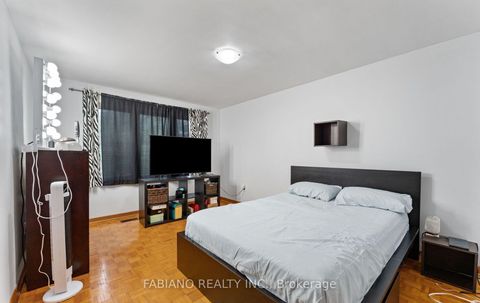 Photo 19 at 549 Gladstone Avenue, Junction, Toronto
