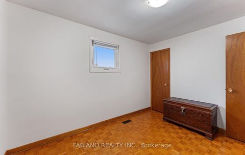 Photo 23 at 549 Gladstone Avenue, Junction, Toronto