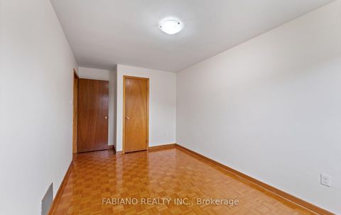Photo 24 at 549 Gladstone Avenue, Junction, Toronto