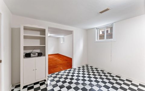 Photo 36 at 549 Gladstone Avenue, Junction, Toronto