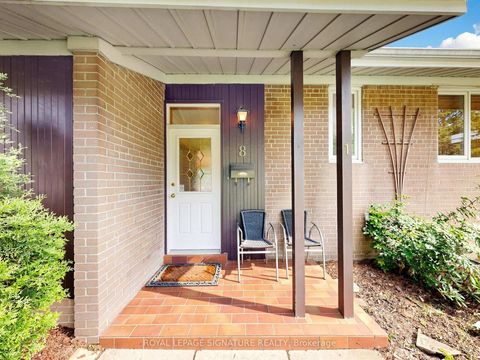 Photo 3 at 8 Ternhill Crescent, Don Mills, Toronto