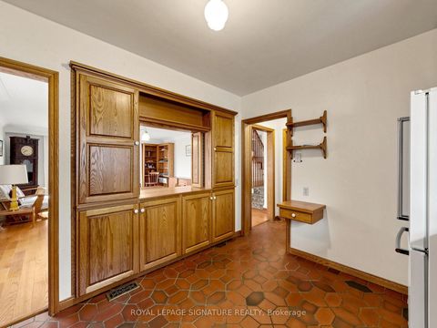 Photo 15 at 8 Ternhill Crescent, Don Mills, Toronto