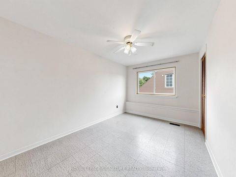 Photo 28 at 8 Ternhill Crescent, Don Mills, Toronto