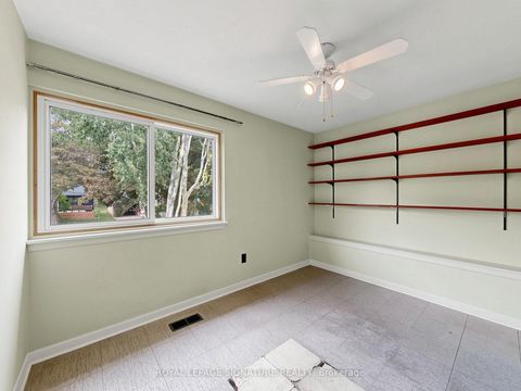 Photo 30 at 8 Ternhill Crescent, Don Mills, Toronto