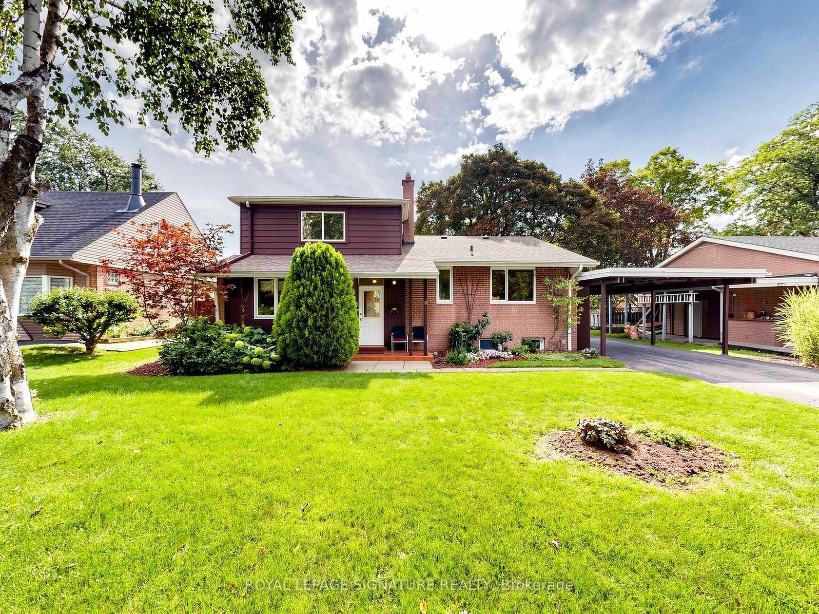 8 Ternhill Crescent, Don Mills, Toronto photo number 2