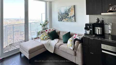 Photo 4 at 7105 - 88 Harbour Street, Waterfront Communities C1, Toronto