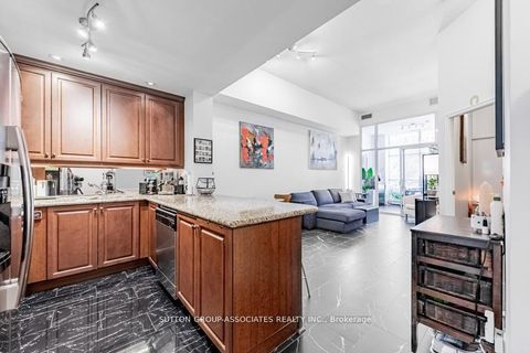 Photo 9 at 110 - 628 Fleet Street, Niagara, Toronto