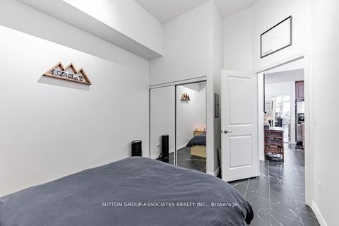 Photo 13 at 110 - 628 Fleet Street, Niagara, Toronto