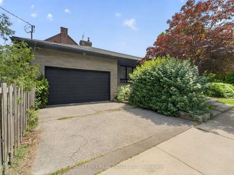 Photo 4 at 3 Glen Rush Boulevard, Nortown, Toronto