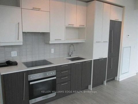 Photo 2 at 2009 - 30 Nelson Street, Waterfront Communities C1, Toronto