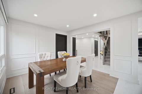 Photo 6 at 4 Simmons Crescent, Aurora Highlands, Aurora