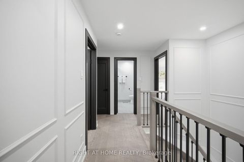 Photo 14 at 4 Simmons Crescent, Aurora Highlands, Aurora