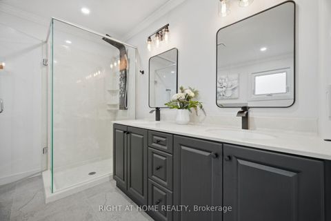 Photo 18 at 4 Simmons Crescent, Aurora Highlands, Aurora