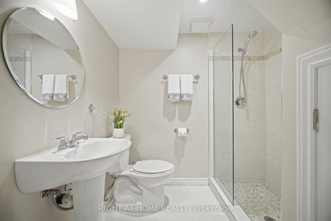 Photo 38 at 4 Simmons Crescent, Aurora Highlands, Aurora