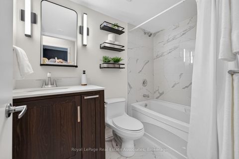 Photo 15 at 206 - 415 Jarvis Street, South St. James Town, Toronto